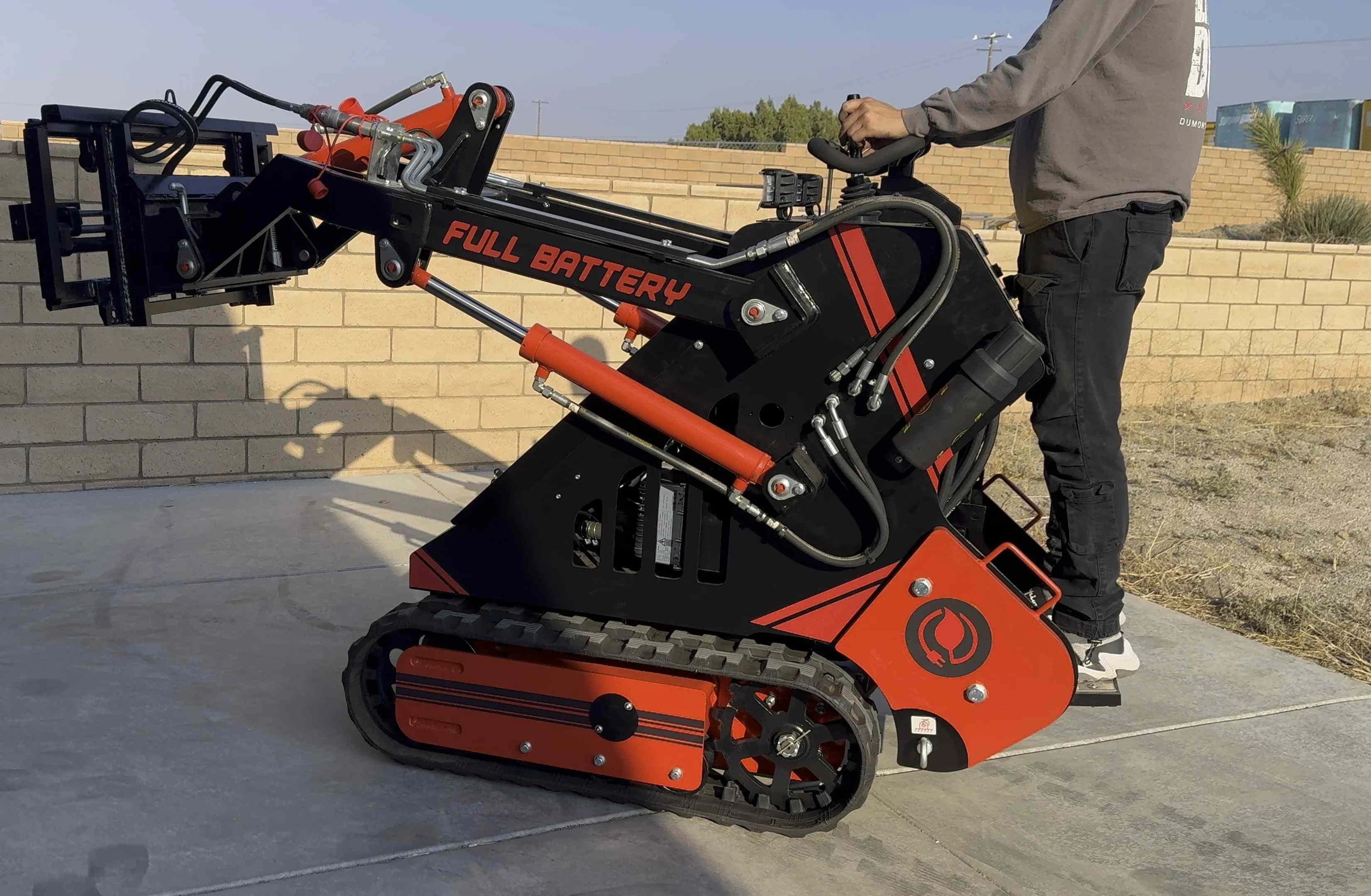72V 16.4kWh Lithium Electric Mini Track Loader Skid Steer