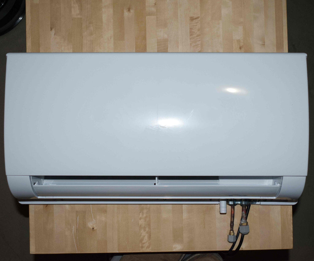 7000 BTU/h Compact Pure DC Mini Split Heat Pump w/ bracket